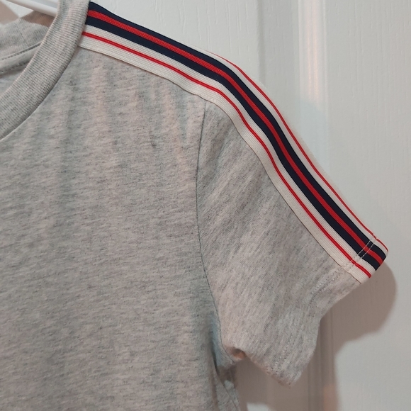 Aritzia gray tna top with red and blue striped sleeves. Size XS - Picture 3 of 5